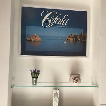Cathedral House Apartment