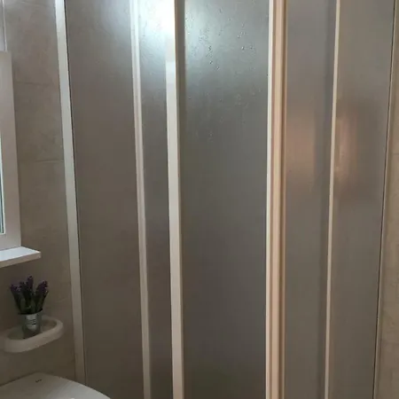 Cathedral House Apartment *